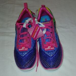 Skechers Flex Appeal Woman Vibrant Pink and Blue Sneakers with memory foam.